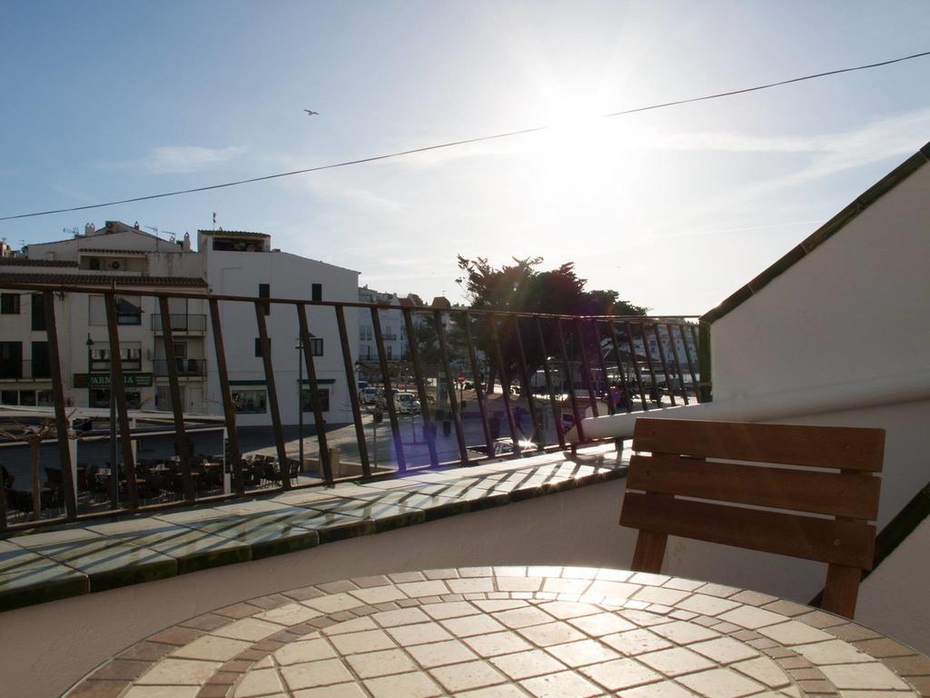 Hostal Marina Кадакес Стая снимка