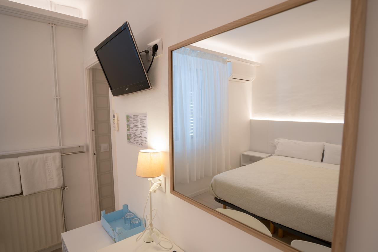 Hostal Marina Кадакес Екстериор снимка