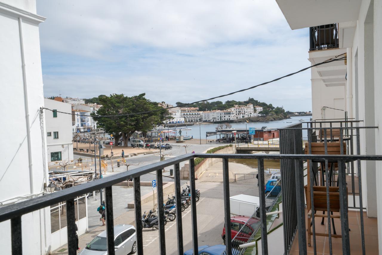 Hostal Marina Кадакес Екстериор снимка